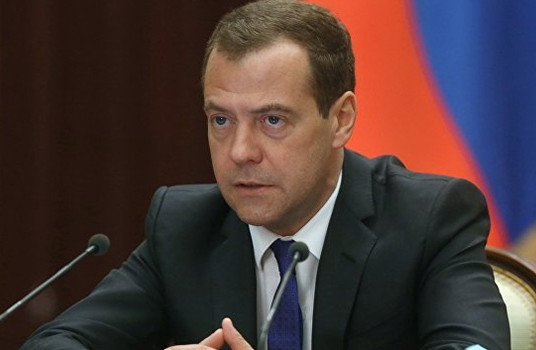 Дмитрий Медведев поздравил педагогов с Днем учителя - «Образование»