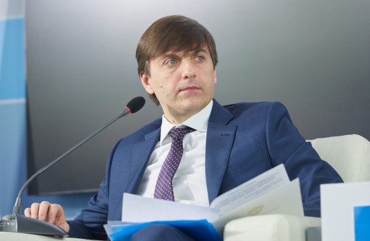 Эпидемиологическая ситуация в школах, детсадах и учреждениях СПО спокойная – Сергей Кравцов - «Образование»