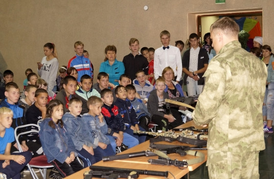 В Иркутской области сотрудники ОМОНа провели праздник для детей-сирот - «Образование»