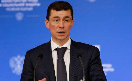 Государство пока не готово направлять средства маткапитала на оплату услуг нянь – Топилин - «Образование»