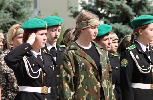 Военно-полевые сборы для девушек в Курганской области объединили более 100 участниц - «Образование»
