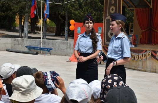 В крымских лагерях проходят мероприятия по профилактике детского дорожно-транспортного травматизма - «Образование»