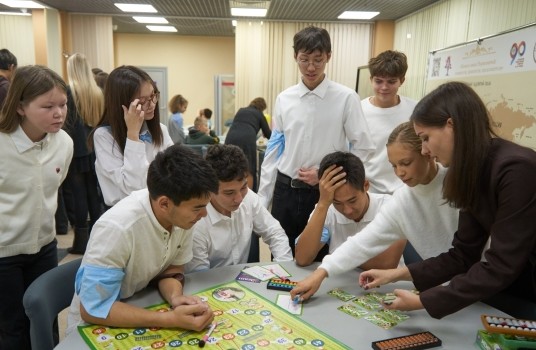 Более тысячи астраханских школьников и родителей объединил фестиваль профессий - «Образование»